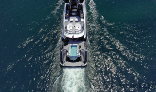 yacht-con-piscina-2.jpg